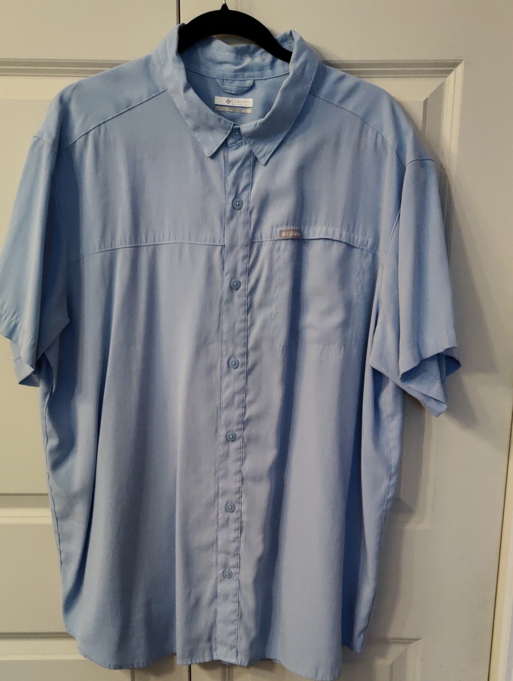 Columbia Light Blue Short-Sleeve Button-Down Shirt